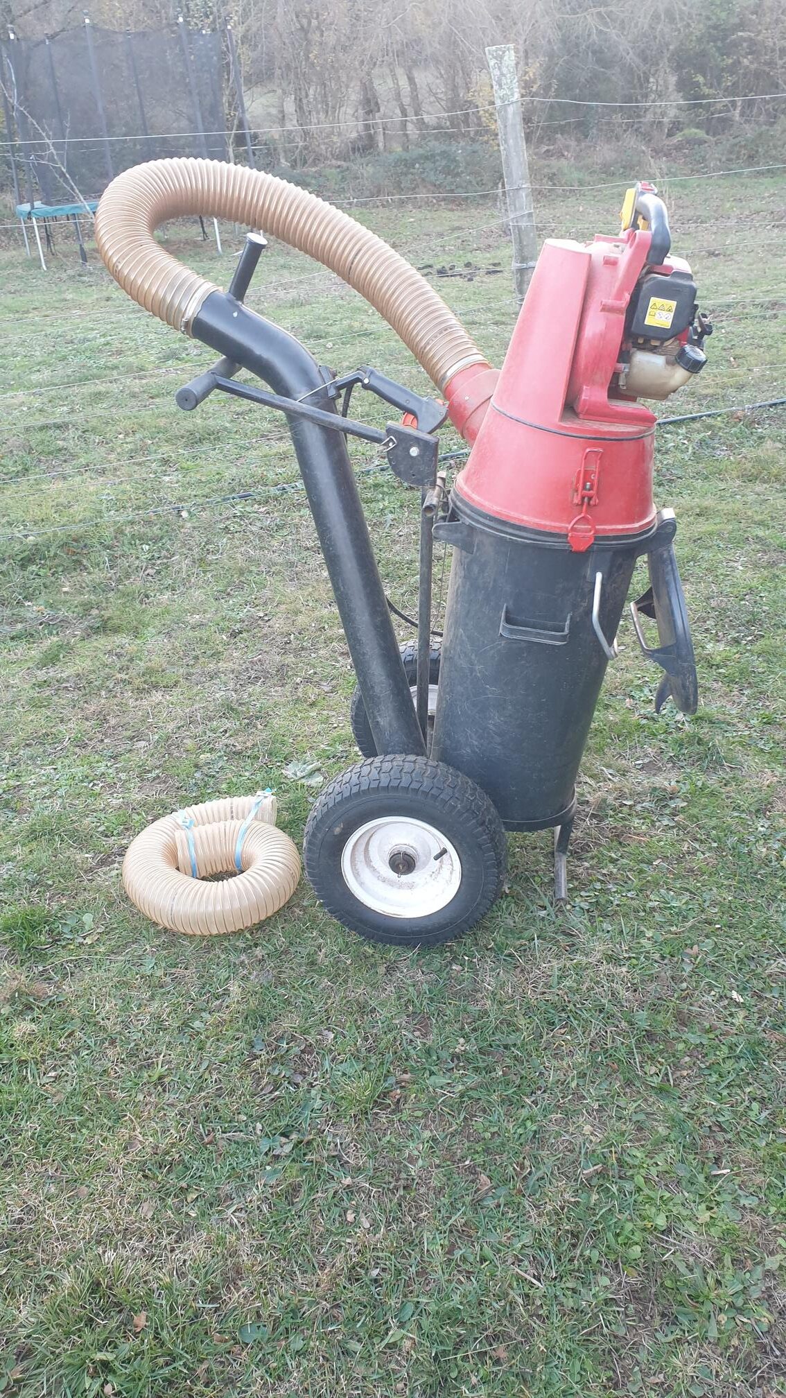 Aspirateur à crottins Honda